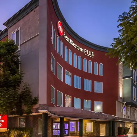 Best Western Plus Avita Suites